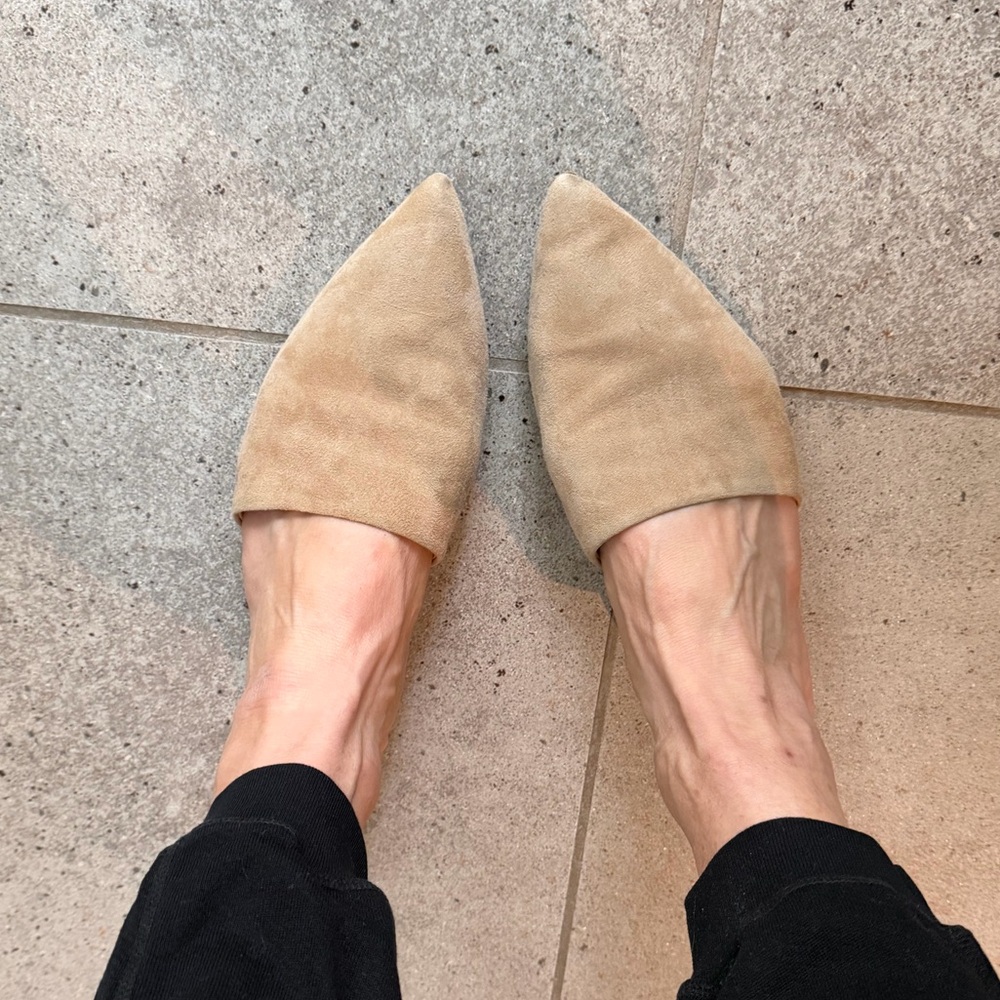 Suede slides beige gravity pope size 9